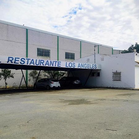Pension Los Angeles ラ・プエブラ・デ・カサジャ エクステリア 写真